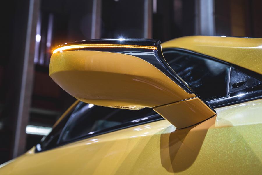 Детали экстерьера Lexus LC500 2017 года  (ZA) (фото 7 из 22)